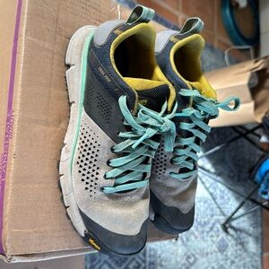 Danner Trail 2650 hiking shoes size 8